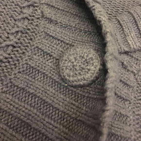 BANANA REPUBLIC Cable Knit Sweater - Picture 3 of 4